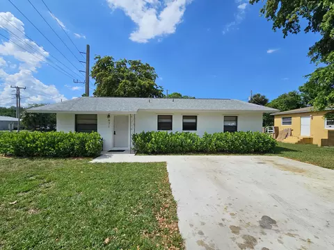 971 42nd St, West Palm Beach, FL 33407