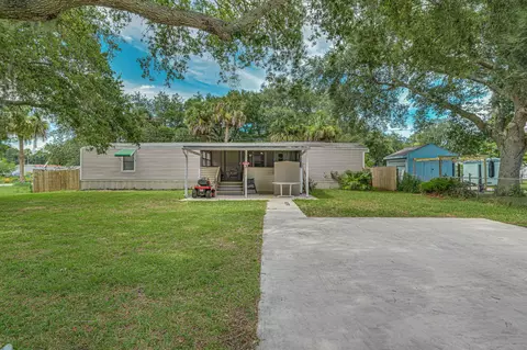 5094 Amy Ln, Fort Pierce, FL 34946