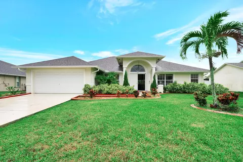 333 SE Cork Rd, Port Saint Lucie, FL 34984