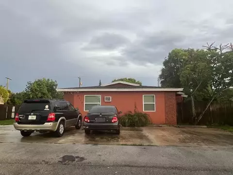 4712 Myrtle Ln, West Palm Beach, FL 33417