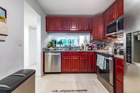2908 Carambola Cir S #205, Coconut Creek, FL 33066