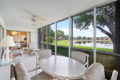 9877 Seacrest Cir #102, Boynton Beach, FL 33437