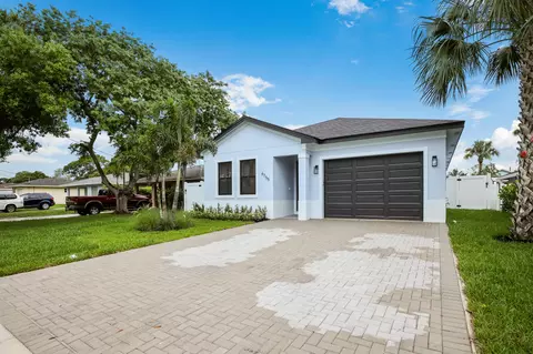 6755 2nd St, Jupiter, FL 33458