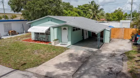 511 Marthas Way, Lantana, FL 33462