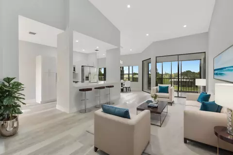 5219 Europa Dr #M, Boynton Beach, FL 33437