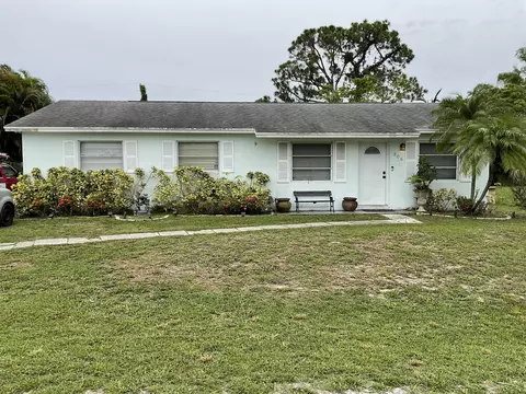306 4th St, Jupiter, FL 33458