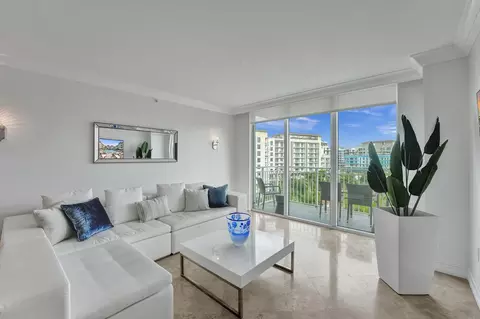 99 SE Mizner Blvd #719, Boca Raton, FL 33432