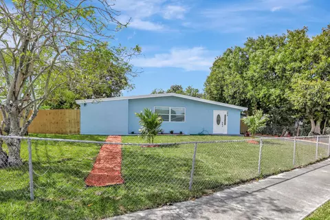 284 NE 41st St, Pompano Beach, FL 33064
