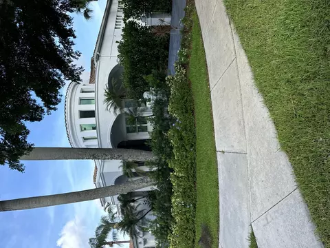 2250 Parkside St, Boca Raton, FL 33486