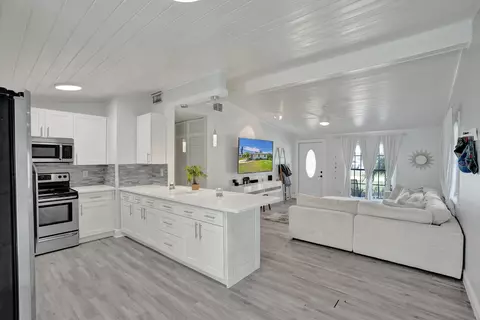 746 Altura St, Port Saint Lucie, FL 34952