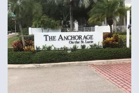 2500 SE Anchorage Cv #E-3, Port Saint Lucie, FL 34952