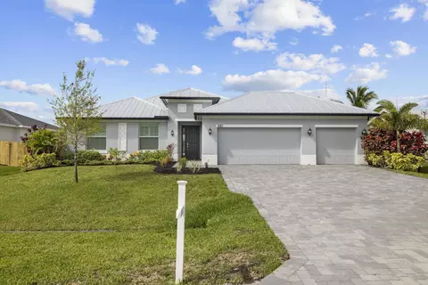980 SW Sultan Dr, Port Saint Lucie, FL 34986
