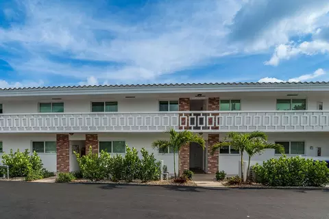 331 Tequesta Dr #114, Tequesta, FL 33469