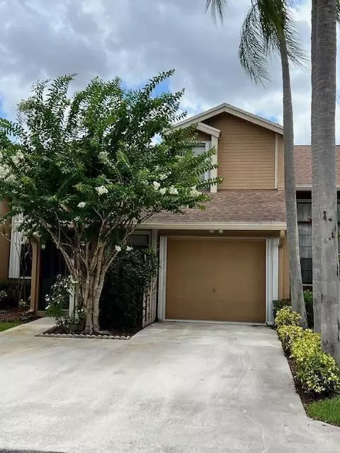 22427 Thousand Pines Ln, Boca Raton, FL 33428