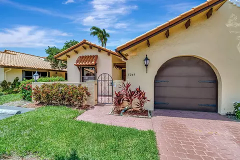 5249 Bolero Cir, Delray Beach, FL 33484