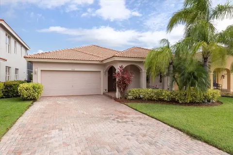 933 SE Fleming Way, Stuart, FL 34997