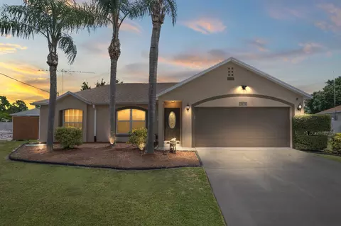 5939 NW Center St, Port Saint Lucie, FL 34986