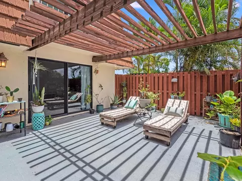 2555 N Albatross Rd #2-B, Delray Beach, FL 33444