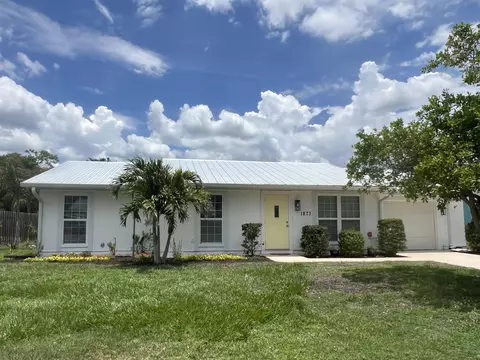 1873 SE Vesthaven Ct, Port Saint Lucie, FL 34952