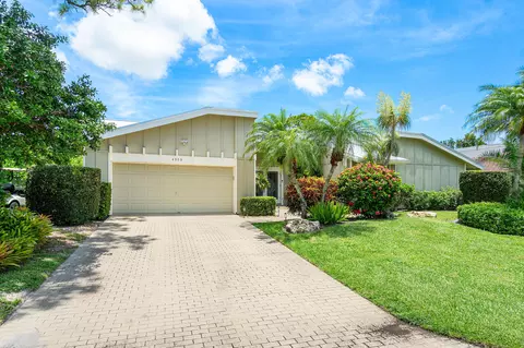 4909 Pineview Cir, Delray Beach, FL 33445