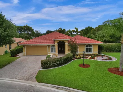 5701 NW 47th Ct, Coral Springs, FL 33067