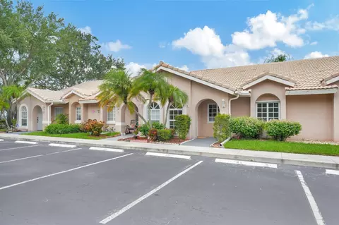 3175 Holiday Springs Blvd #35, Margate, FL 33063