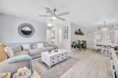 2341 NE 1st Ave, Pompano Beach, FL 33060