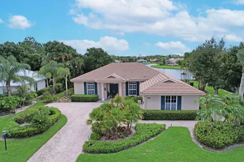 995 SW Bromelia Ter, Stuart, FL 34997