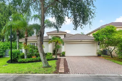 5108 Bright Galaxy Ln, Greenacres, FL 33463