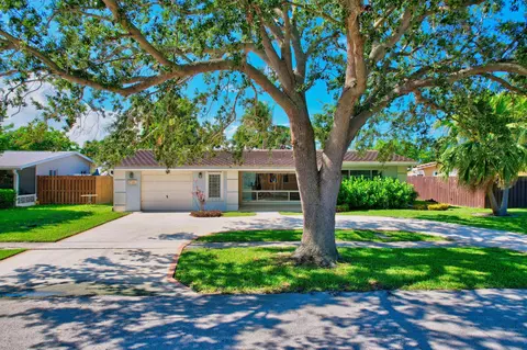 531 SE 4th St, Deerfield Beach, FL 33441