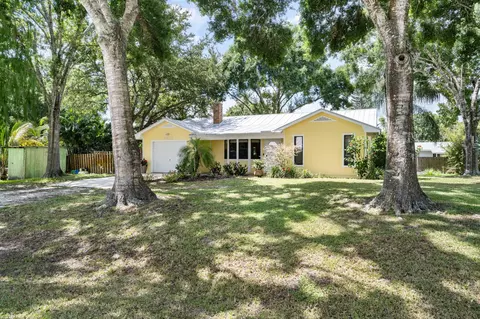 5625 38th St, Vero Beach, FL 32966
