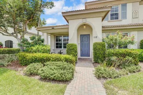 112 Evergrene Pkwy #2C, Palm Beach Gardens, FL 33410