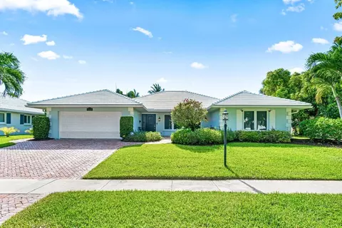 1162 Walnut Ter, Boca Raton, FL 33486