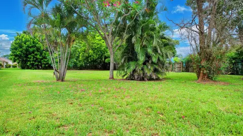 805 SW 7th Ave, Delray Beach, FL 33444