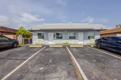 3961 NW 31st Ave, Lauderdale Lakes, FL 33309