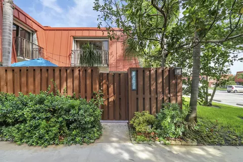 3201 Meridian Way S UNIT D, Palm Beach Gardens, FL 33410