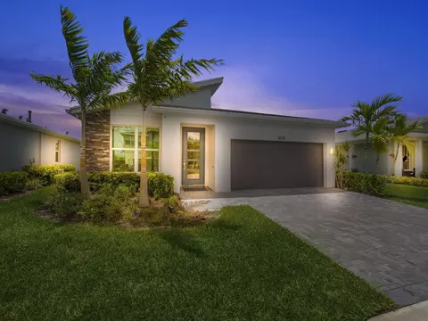 10711 SW Hensley St, Port Saint Lucie, FL 34987
