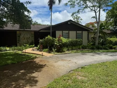 9651 SW 96th Ct, Miami, FL 33176