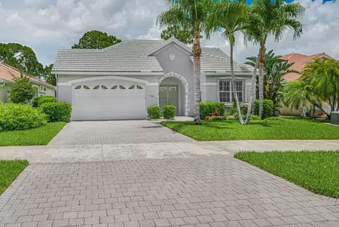 726 SW Lake Charles Cir, Port Saint Lucie, FL 34986