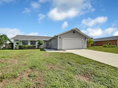 5155 El Claro Cir, West Palm Beach, FL 33415