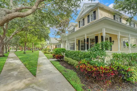 119 Sycamore Dr, Jupiter, FL 33458