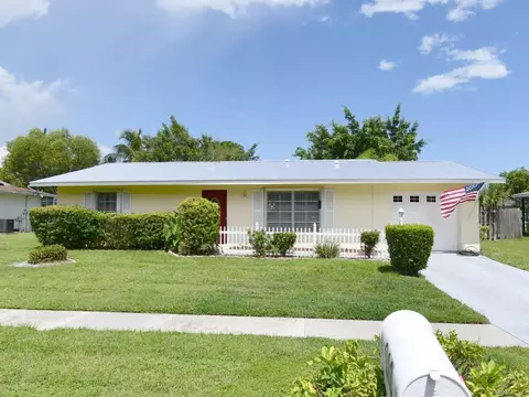 213 NE Ardsley Dr, Port Saint Lucie, FL 34983