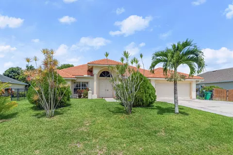 1818 SW Day St, Port Saint Lucie, FL 34953