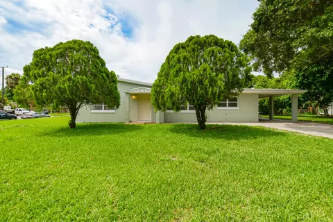 1213 Hibiscus Ave, Fort Pierce, FL 34950