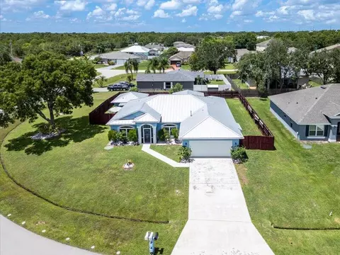 5241 NW Reba Cir, Port Saint Lucie, FL 34986
