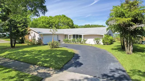 792 Westwind Dr, North Palm Beach, FL 33408