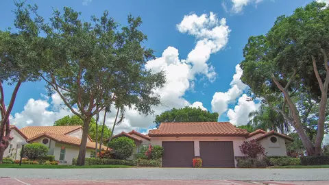 6335 Mill Pointe Cir, Delray Beach, FL 33484