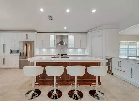 8326 Duomo Cir, Boynton Beach, FL 33472