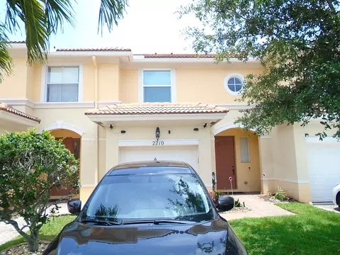 2210 Seminole Palms Dr, Greenacres, FL 33463