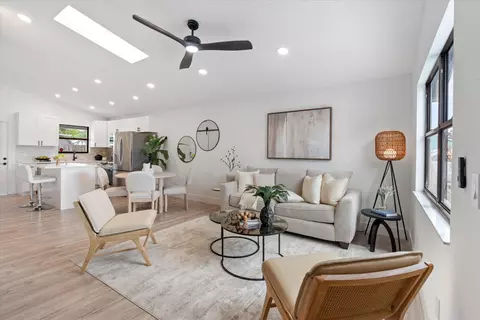 8715 Sol Ter, West Palm Beach, FL 33403